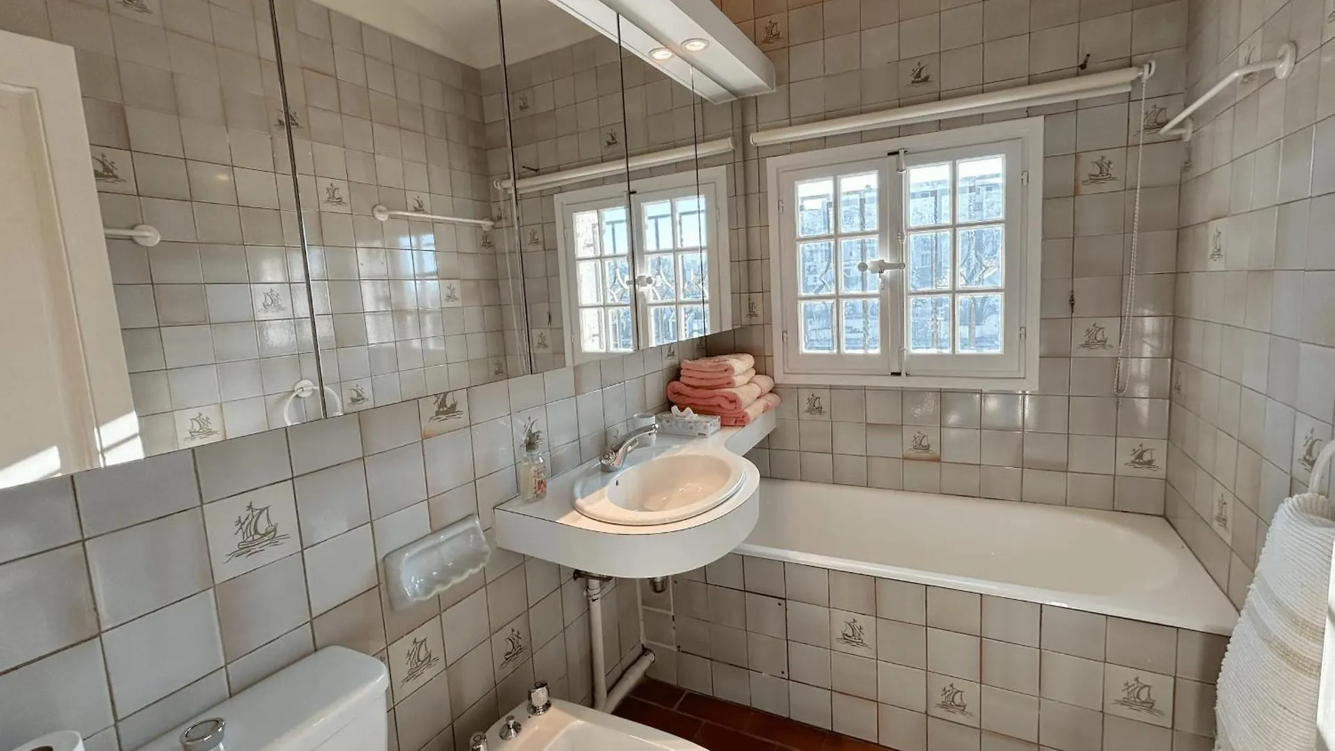Charming House With Swimming Pool And Mooring Villa Grimaud 0*,