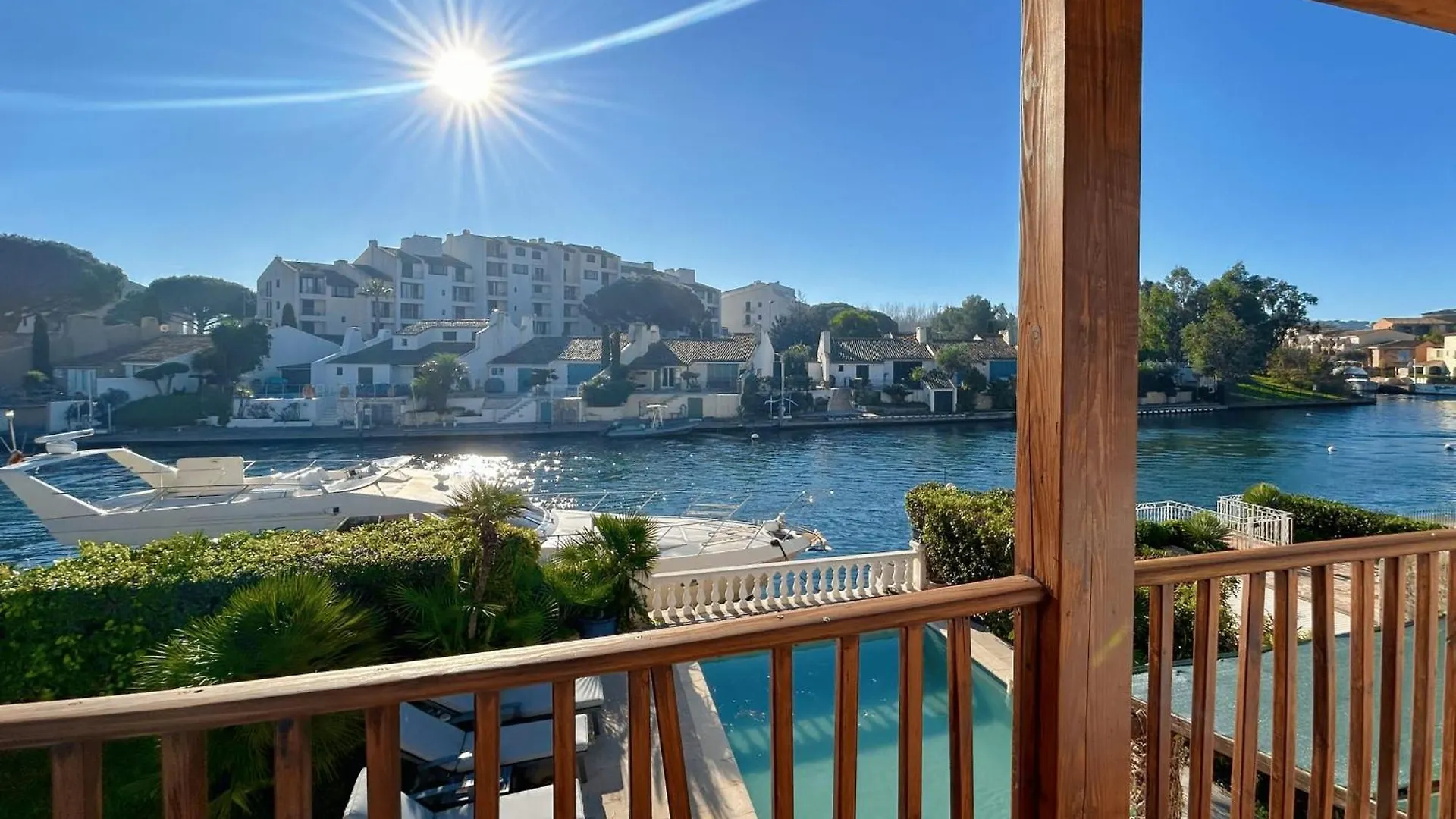 グリモー Charming House With Swimming Pool And Mooringヴィラ フランス