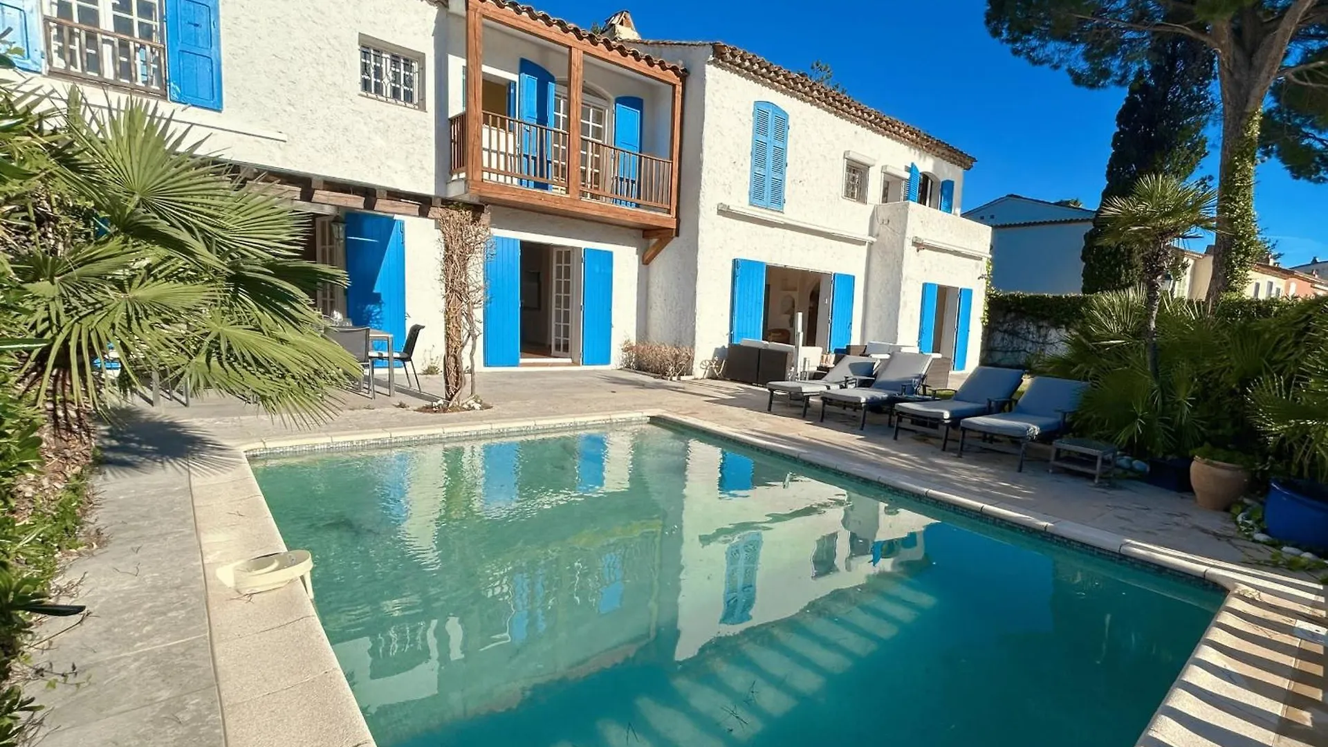 グリモー Charming House With Swimming Pool And Mooringヴィラ